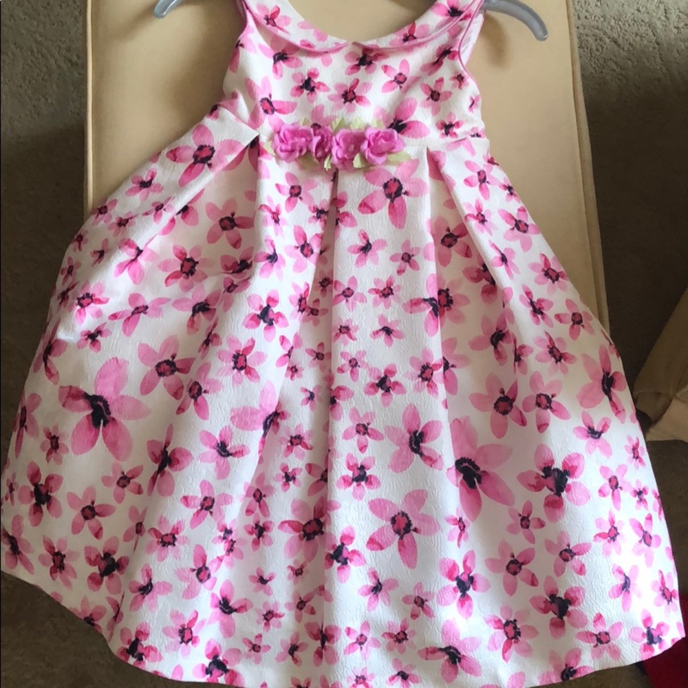 Spring time party dress - Picture 4 of 7